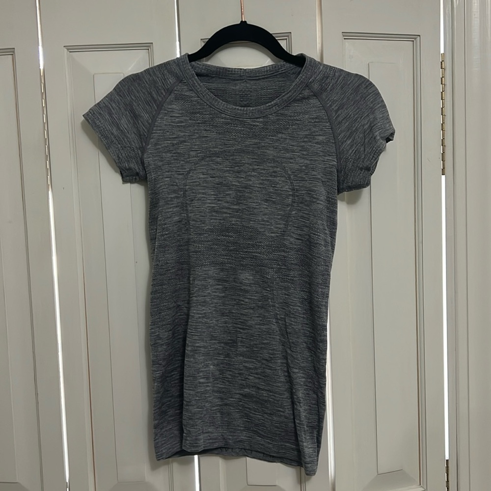 Lululemon Swiftly Tech